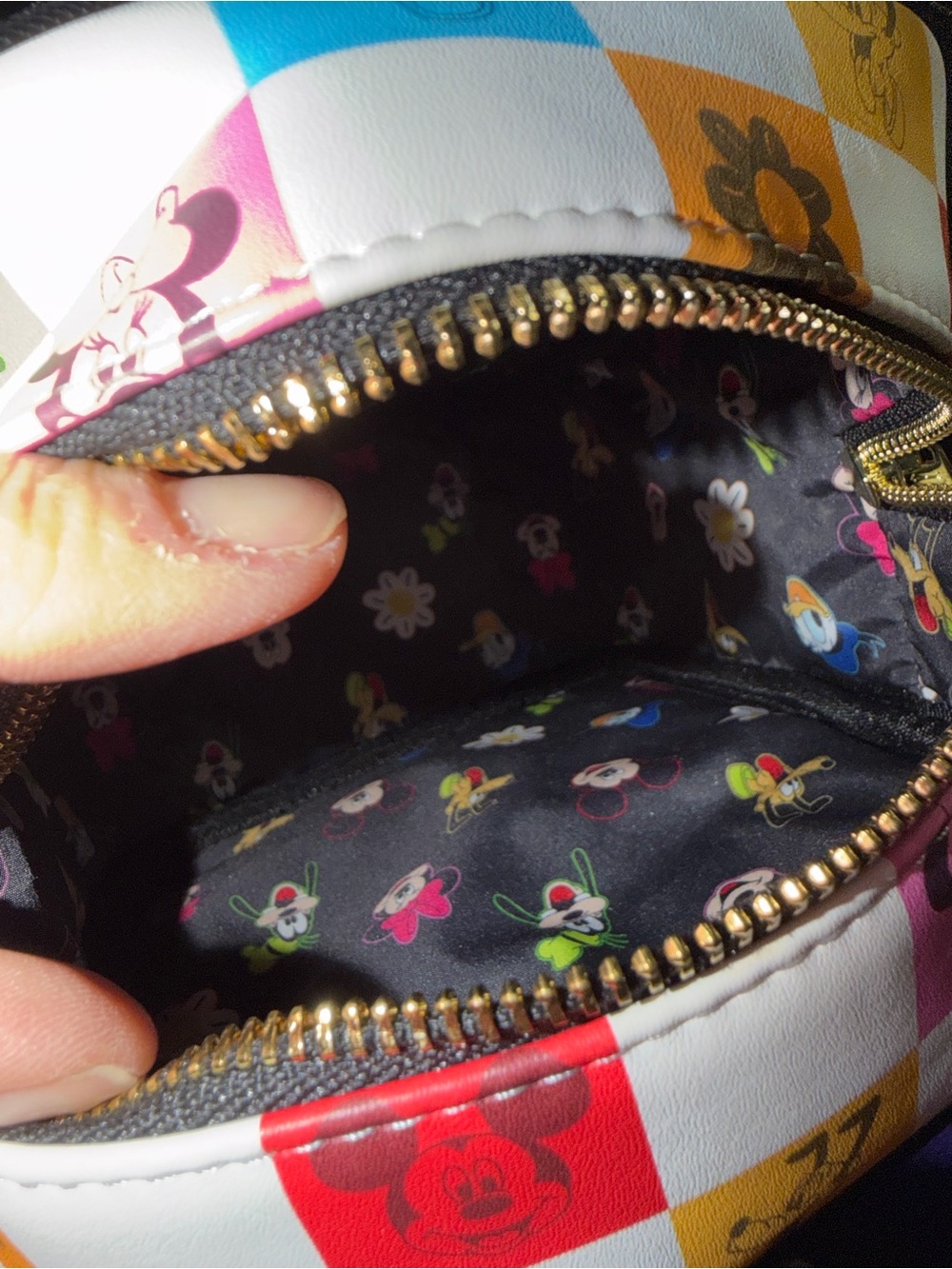 Loungefly Disney Multicolor Checker Mickey & Friends Crossbody - Picture 5 of 6